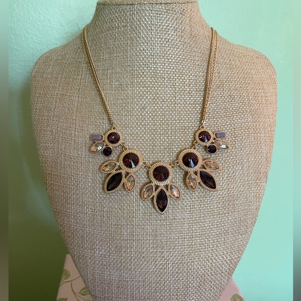 Elegant Gold and Brown Statement Necklace